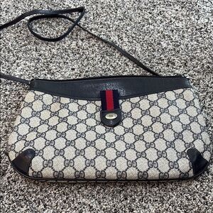 Gucci Cream and Black Crossbody Bag